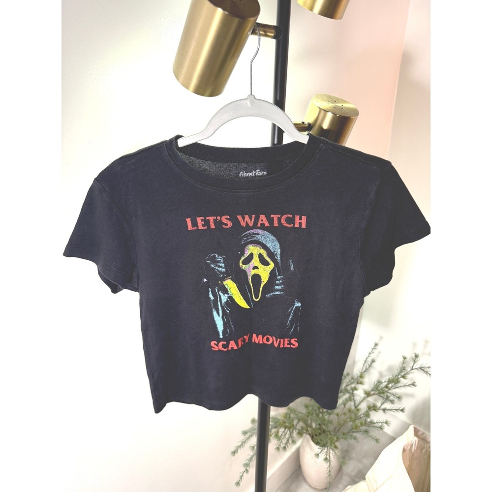 Lets Watch Scary Movies Black Graphic Crop Ghostface Scream tee sm halloween